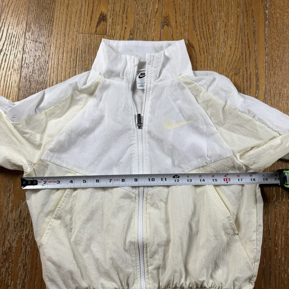 Nike NSW Woven‎ Track Jacket Girls Large Coconut Spring Lightweight Full Zip
